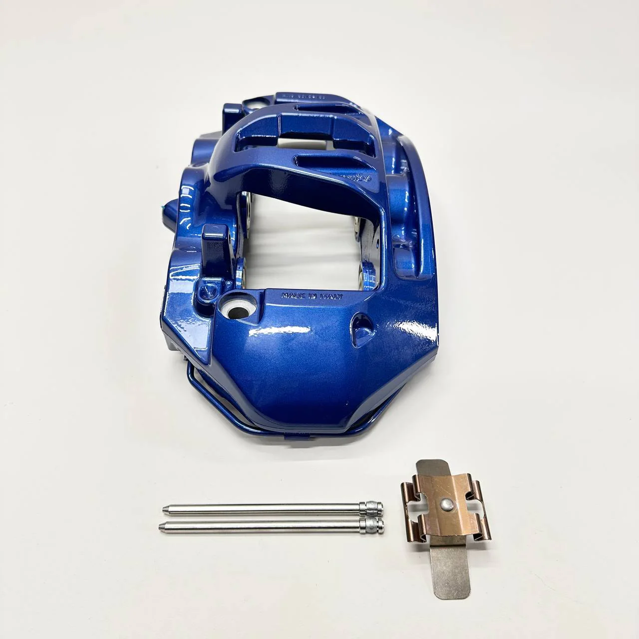 BMW M5 F10 front OEM brake caliper (RIGHT) - Image 6