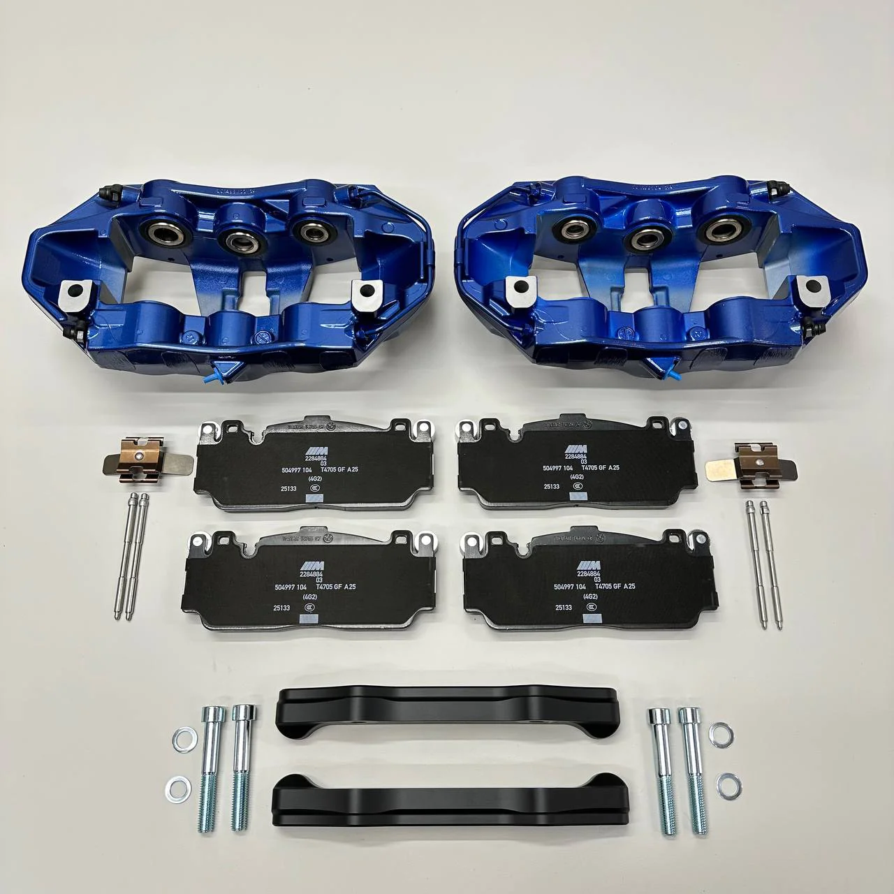 Front brake caliper upgrade Kit for BMW X5 F15 or X6 F16 to install M5 F10 OEM Brembo Blue 6-piston calipers with OEM brake pads - Image 7