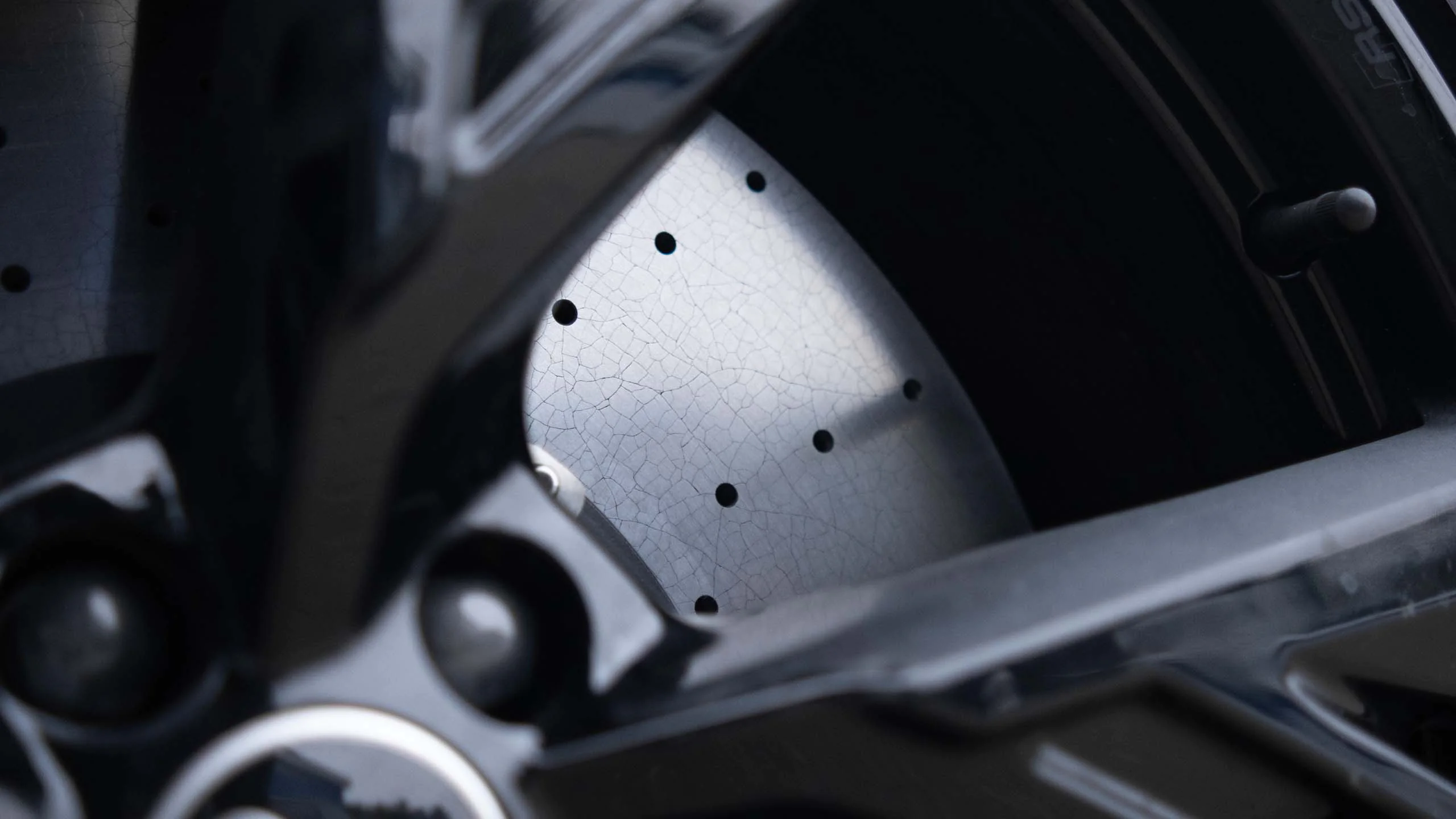 Carbon-ceramic brake system for Audi Q6. Pic 20 Carbon-ceramic brake system for Audi Q6. Pic 20