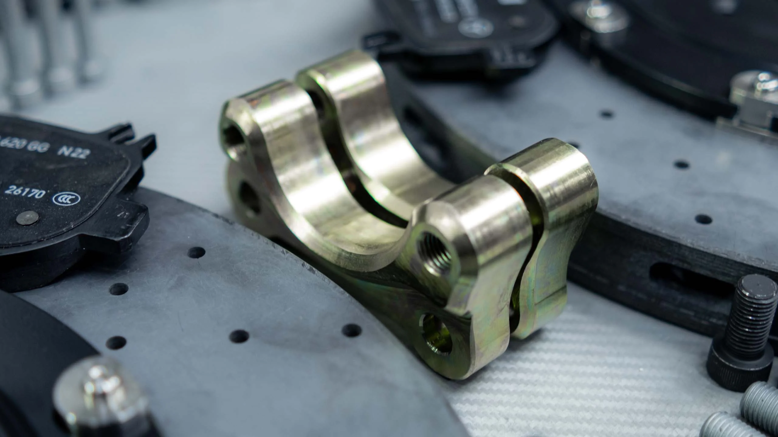 Carbon-ceramic brake system kit for Audi Q6. Pic 8 Carbon-ceramic brake system kit for Audi Q6. Pic 8