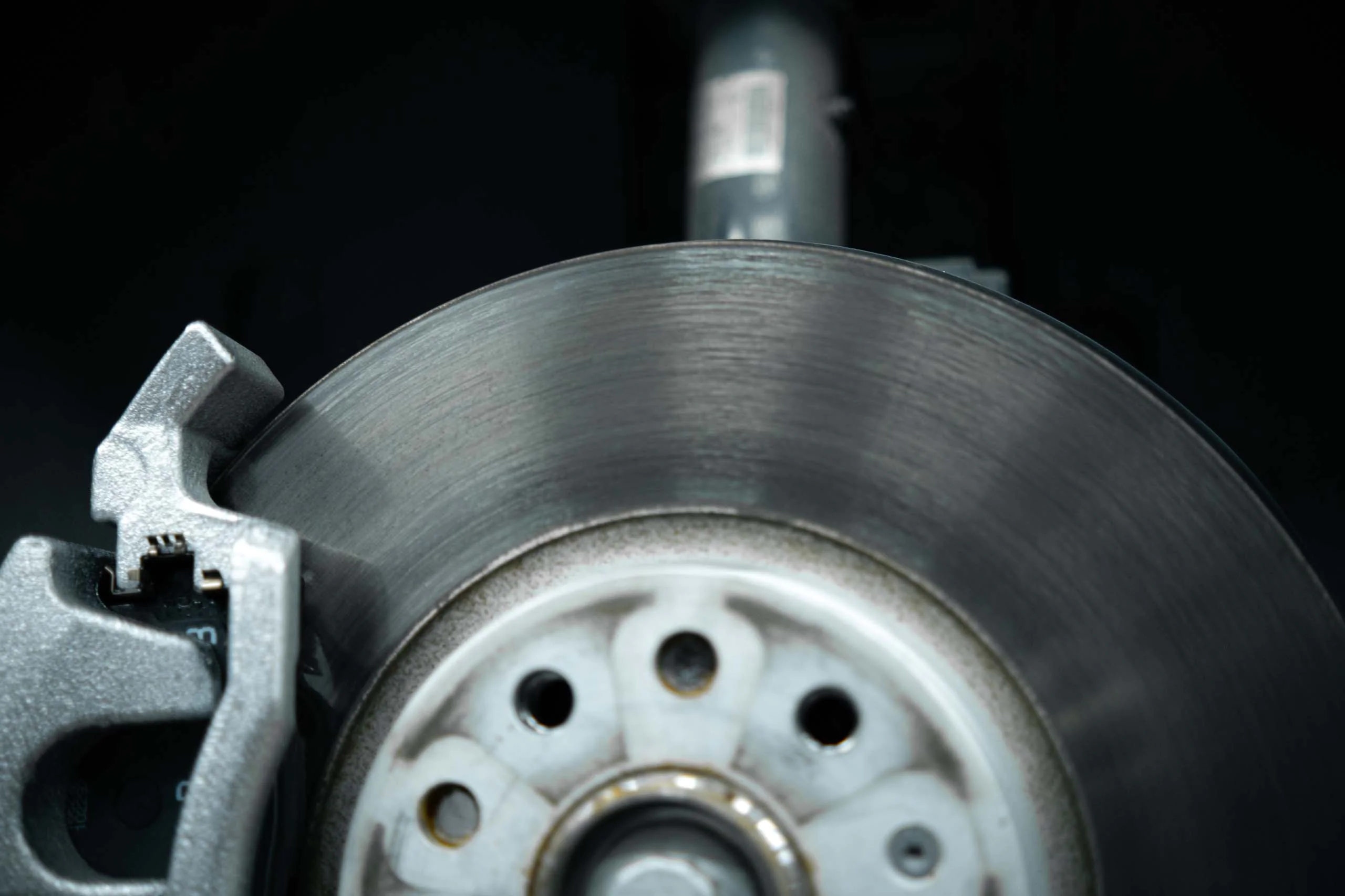 OEM brake system Audi Q6. Pic 15 OEM brake system Audi Q6. Pic 15