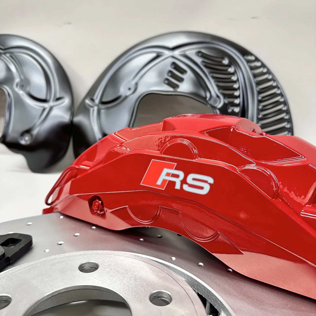 AUDI Q7 Q8 (Typ 4M MLB Evo 2015-2022) Front Big 10 pot OEM brake kit RED - Image 8