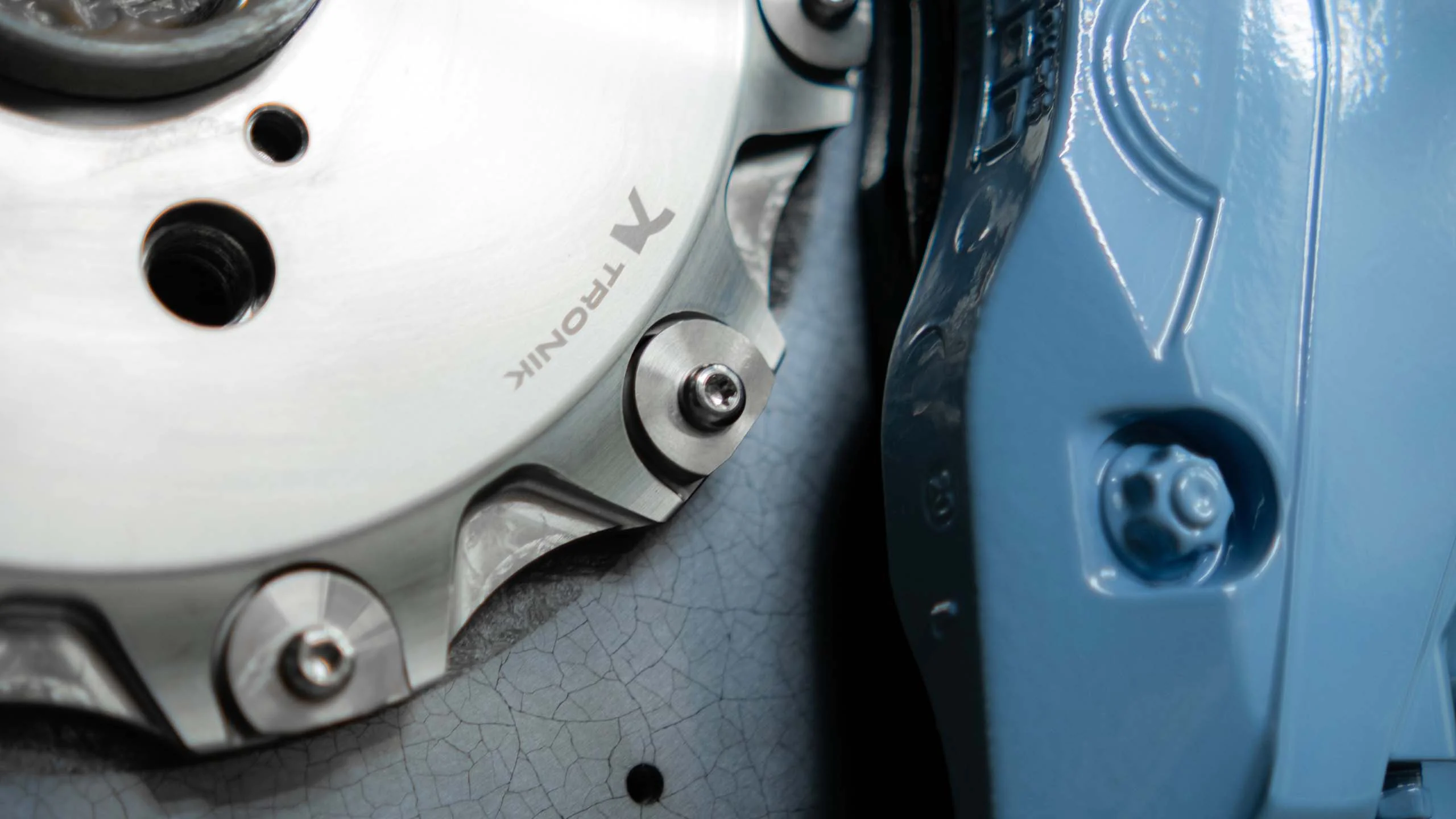 Carbon-ceramic brake system for Rolls-Royce Ghost. Pic 10 Carbon-ceramic brake system for Rolls-Royce Ghost. Pic 10