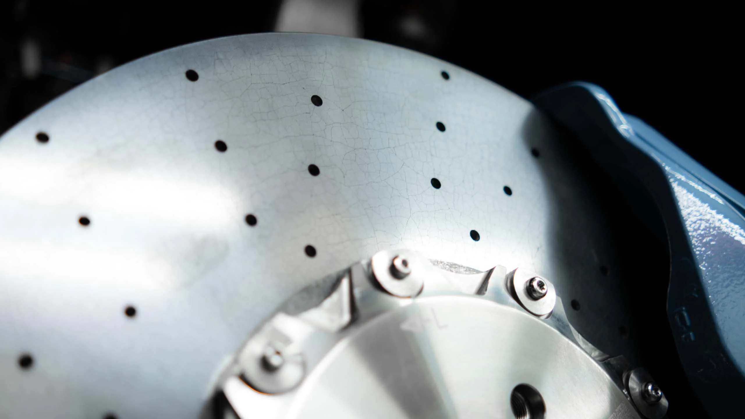 Carbon-ceramic brake system for Rolls-Royce Ghost. Pic 9 Carbon-ceramic brake system for Rolls-Royce Ghost. Pic 9