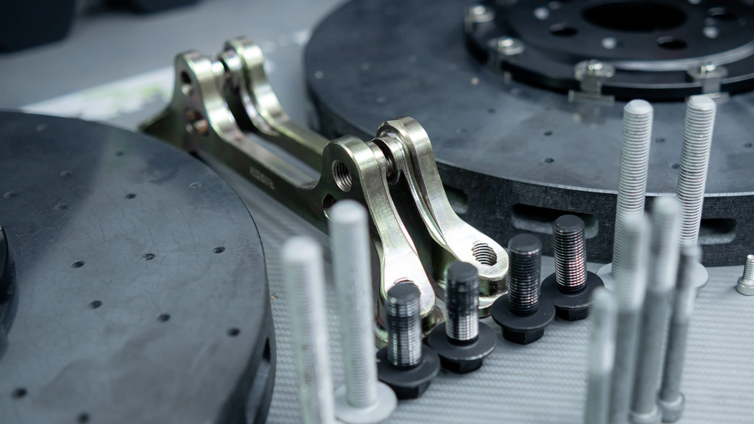 Audi Q6 Carbon-Ceramic Brake Kit 420-40mm 390-32mm (Grey) - Image 8