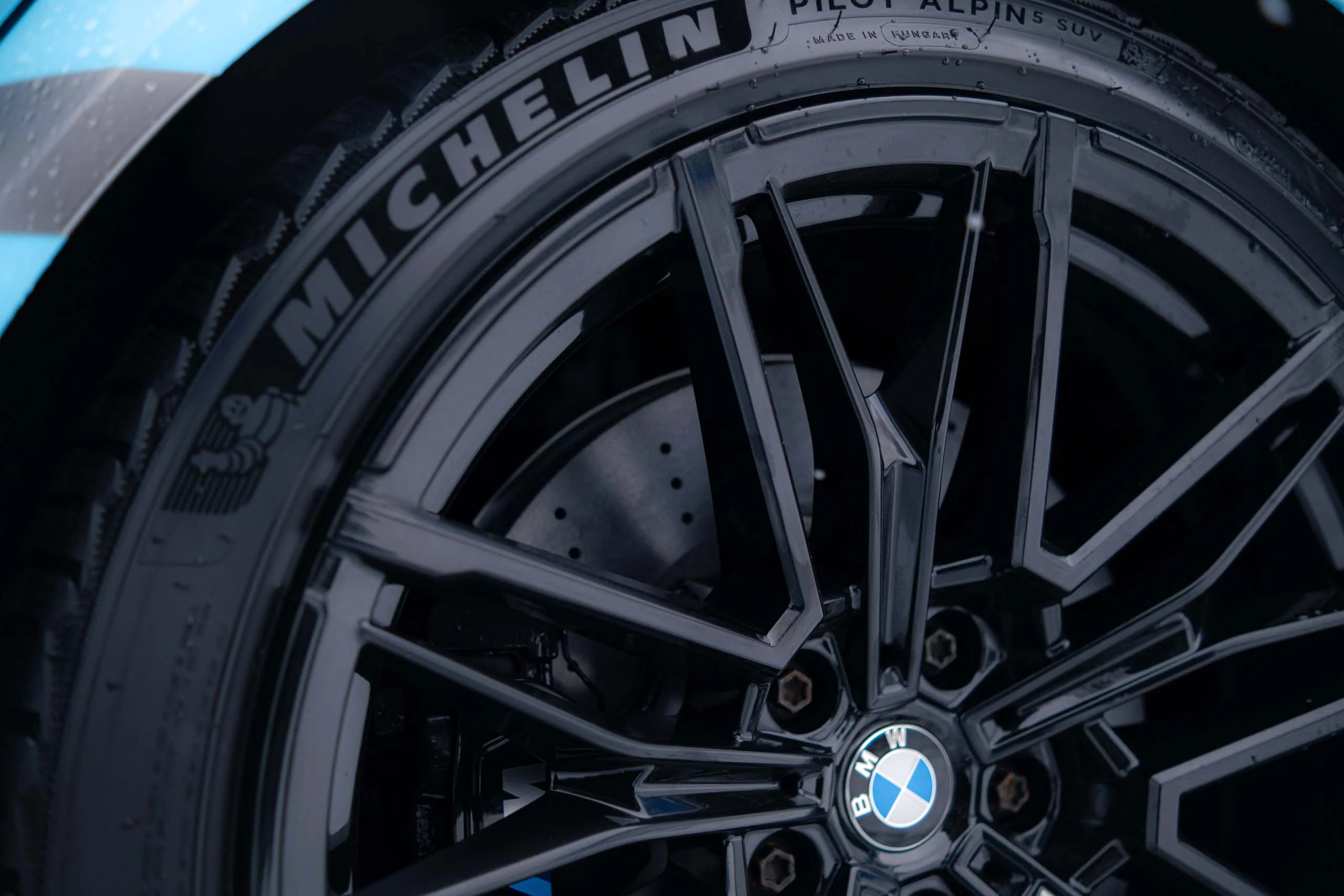 Carbon ceramic brake system for BMW G90. Pic 14 Carbon ceramic brake system for BMW G90. Pic 14