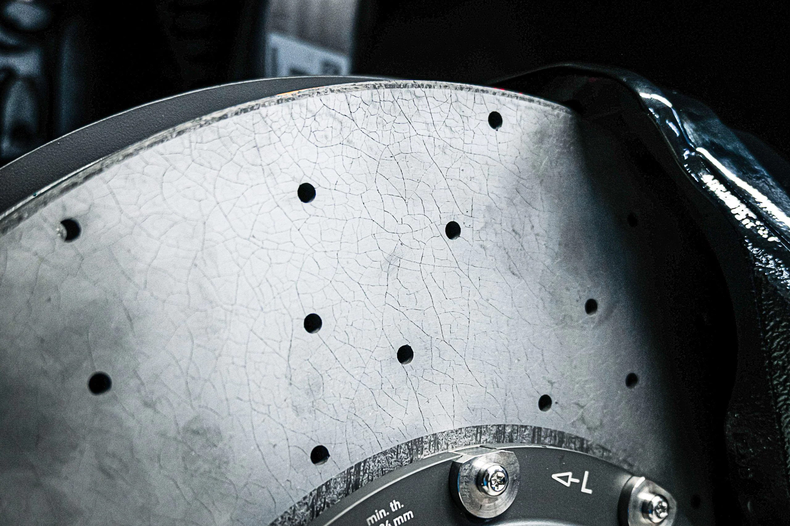 Carbon-ceramic brake system for Bentley Bentayga Pic 7