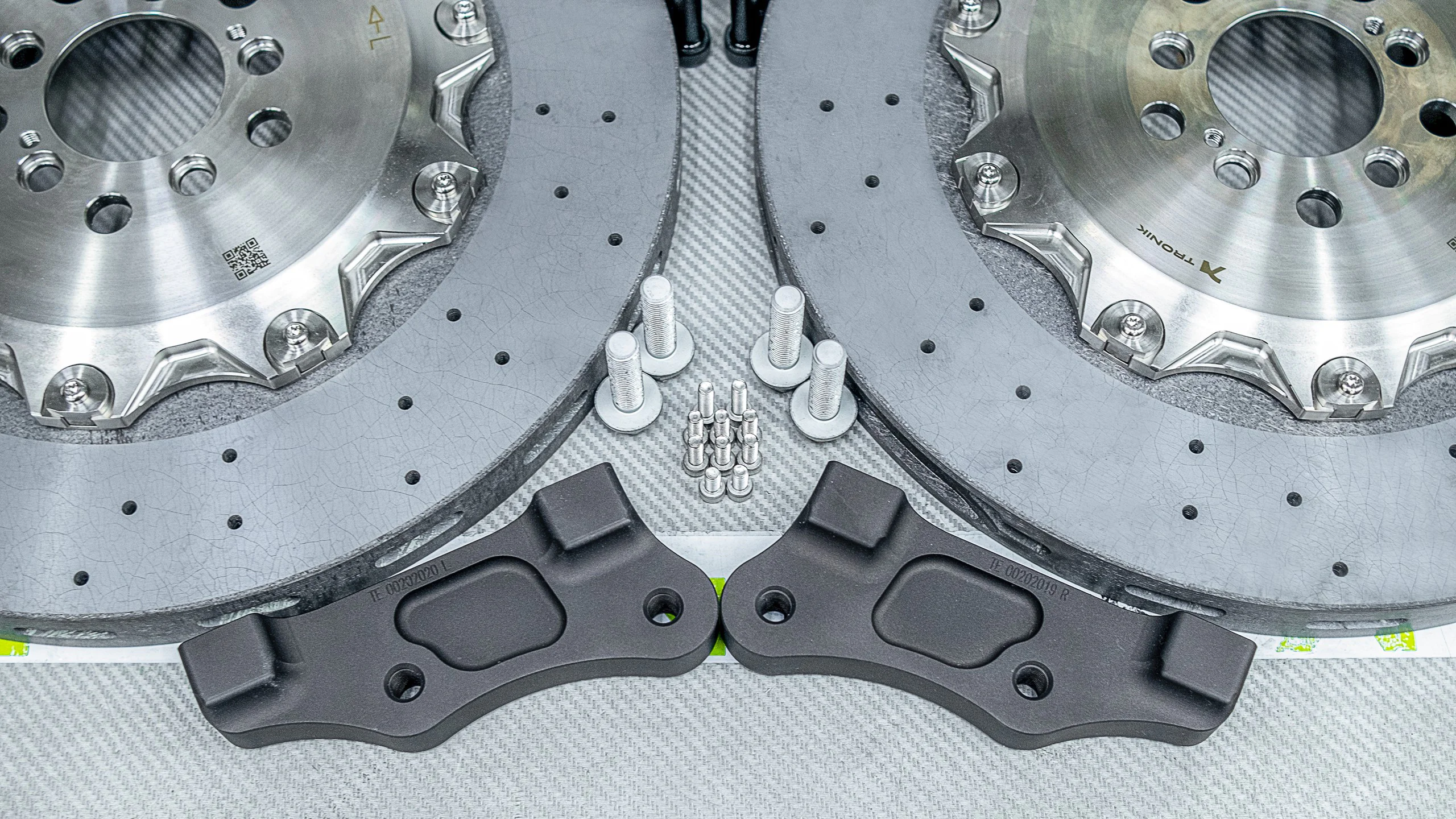 Carbon-ceramic brake system kit for Rolls-Royce RR21 6 | Carbon-ceramic brake system kit for Rolls-Royce RR21 Carbon-ceramic brake system for Rolls-Royce RR21 Picture 6