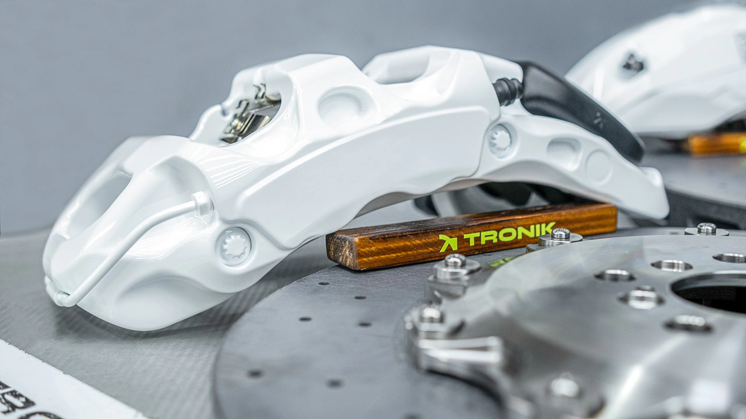 Carbon-ceramic brake system kit for Rolls-Royce RR21 10 | Carbon-ceramic brake system kit for Rolls-Royce RR21 Carbon-ceramic brake system for Rolls-Royce RR21 Picture 10