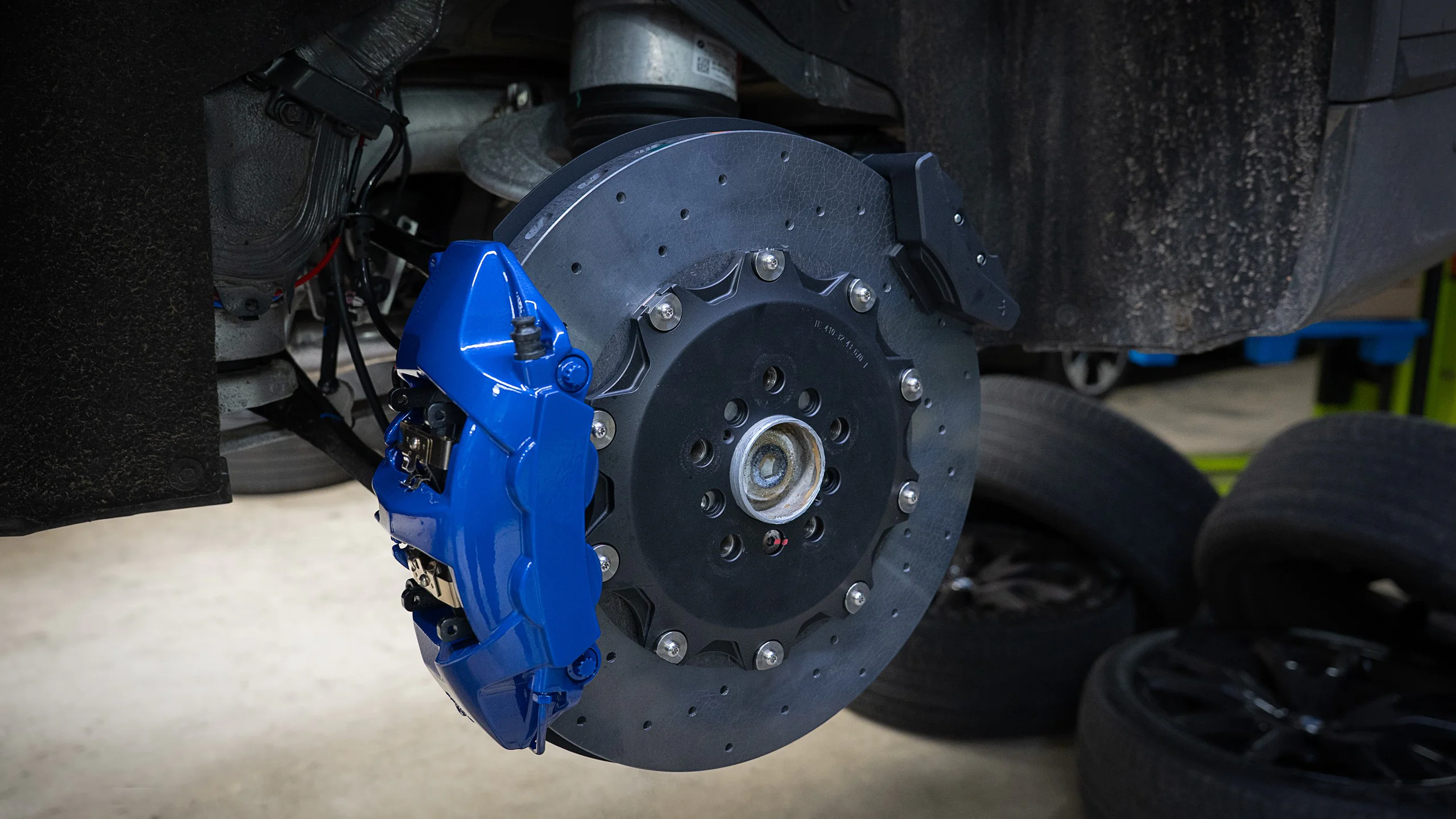 Carbon-ceramic brake system for BMW G07 11 | Carbon-ceramic brake system for BMW G07 | High Performance Tuning of brake systems for all cars: BMW, Mercedes, Audi, VW, Bentley, Maseratti and etc Carbon-ceramic brake system for BMW G07 Picture 11
