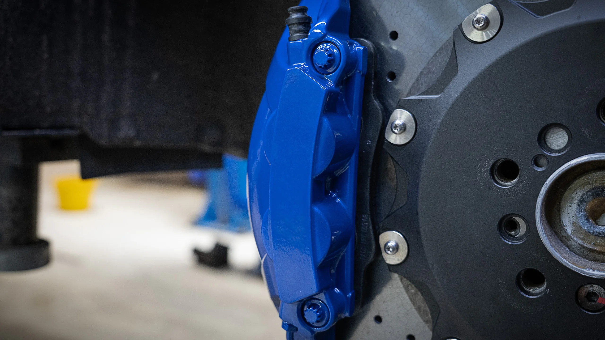 Carbon-ceramic brake system for BMW G07 12 | Carbon-ceramic brake system for BMW G07 | High Performance Tuning of brake systems for all cars: BMW, Mercedes, Audi, VW, Bentley, Maseratti and etc Carbon-ceramic brake system for BMW G07 Picture 12
