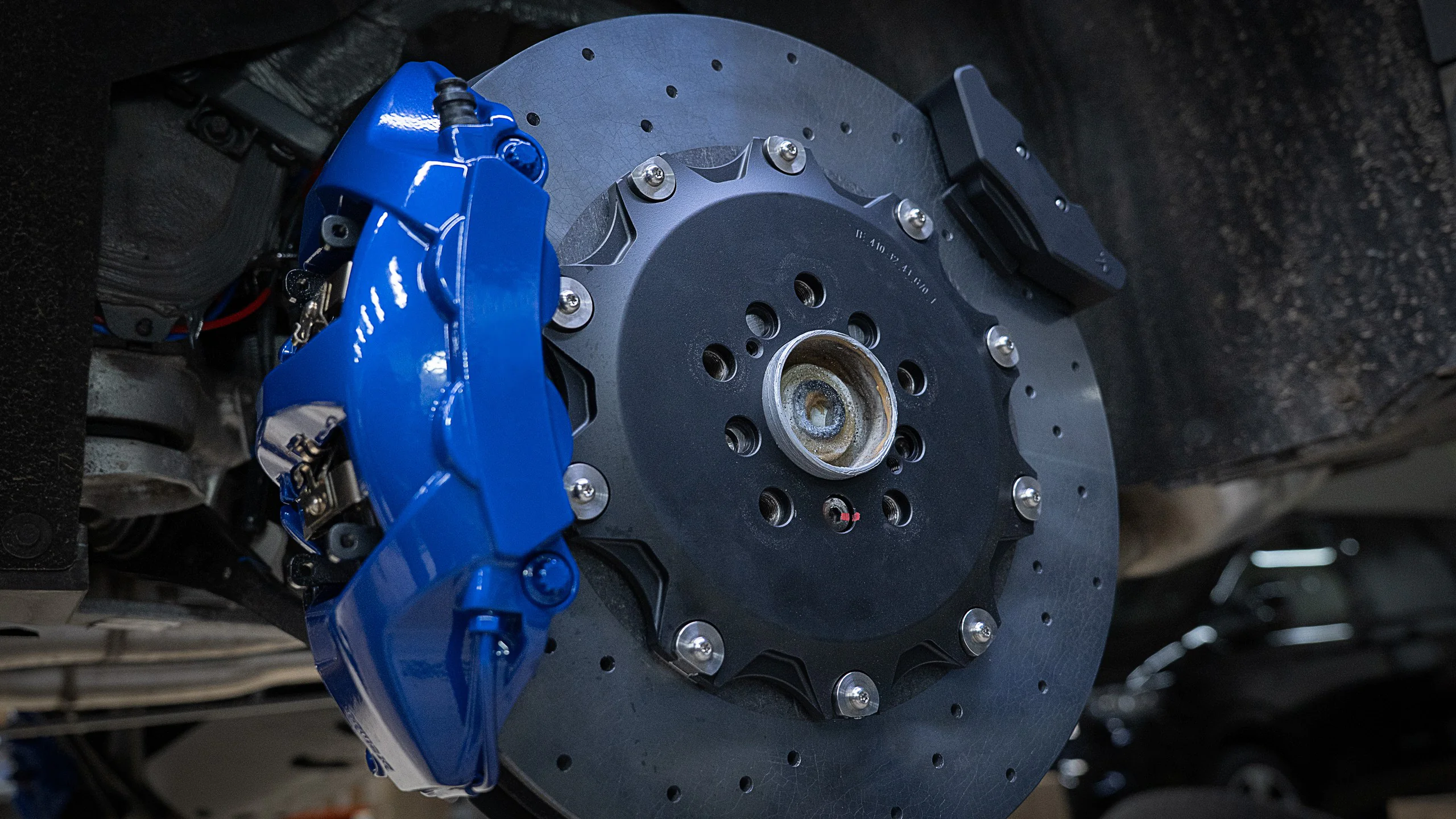 Carbon-ceramic brake system for BMW G07 19 | Carbon-ceramic brake system for BMW G07 | High Performance Tuning of brake systems for all cars: BMW, Mercedes, Audi, VW, Bentley, Maseratti and etc Carbon-ceramic brake system for BMW G07 Picture 19