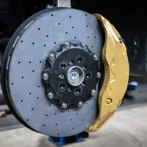 Carbon-ceramic brake system for BMW G07 Picture 1