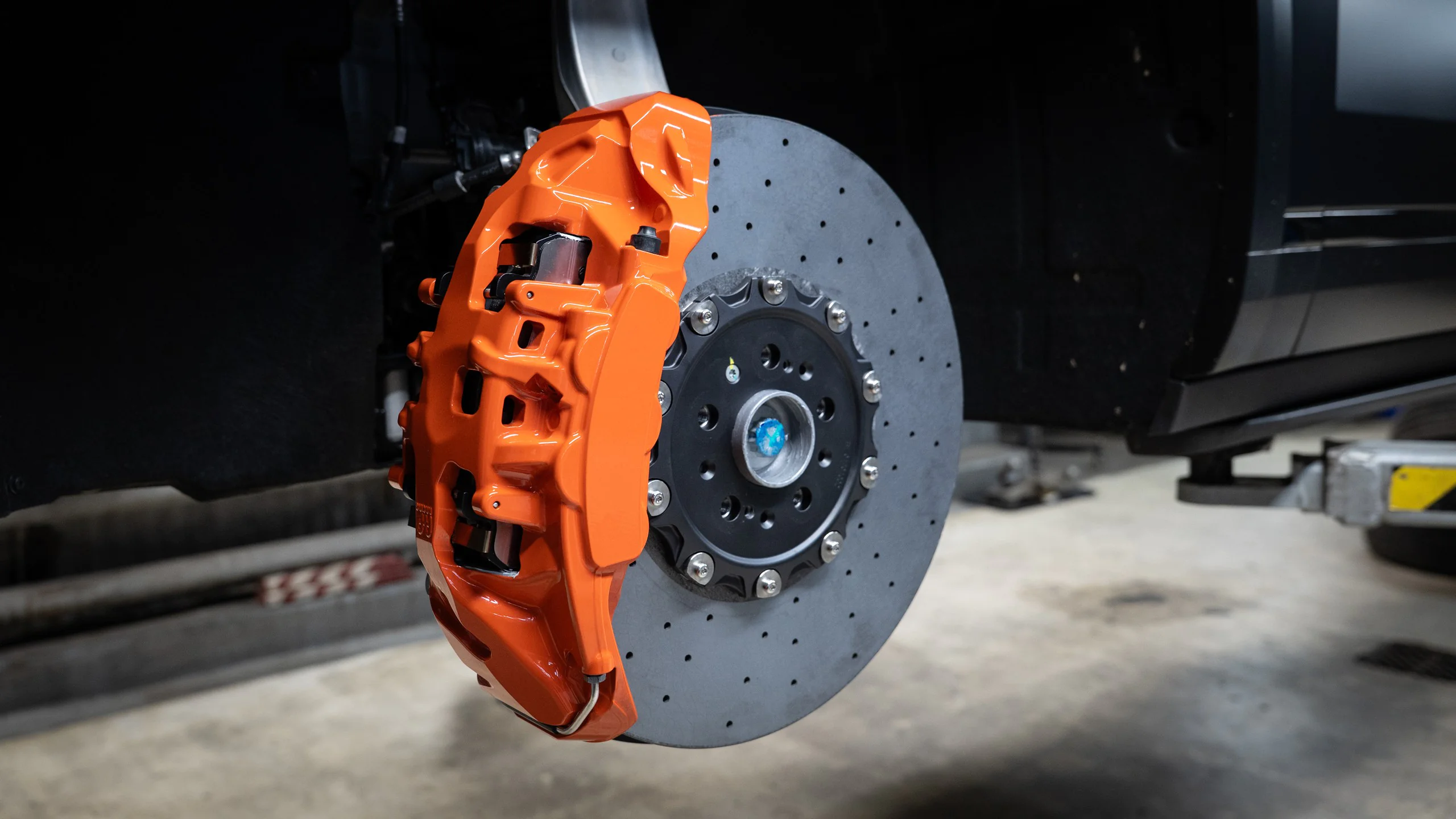 Carbon-ceramic brake system for Zeekr 9X 6 | Carbon-ceramic brake system for Zeekr 9X Carbon-ceramic brake system for Zeekr 9X Picture 6