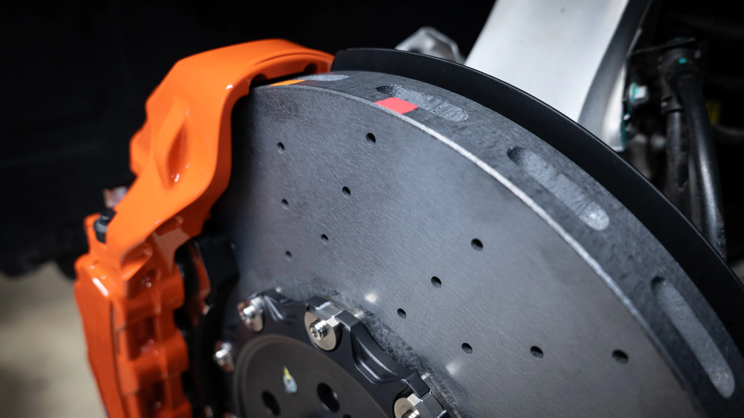 Carbon-ceramic brake system for Zeekr 9X 11 | Carbon-ceramic brake system for Zeekr 9X Carbon-ceramic brake system for Zeekr 9X Picture 11