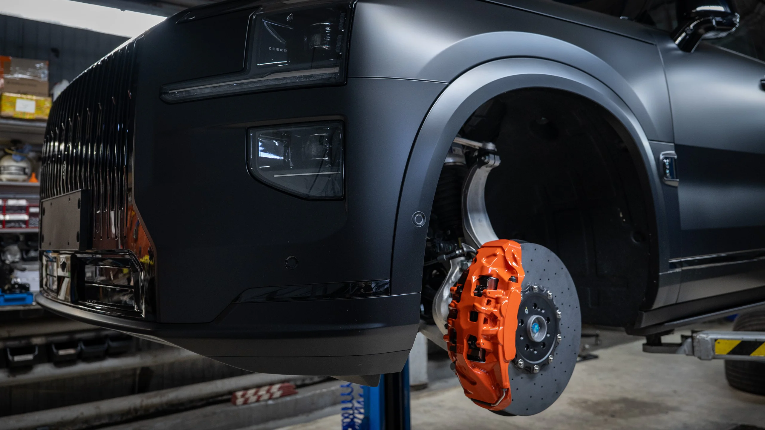 Carbon-ceramic brake system for Zeekr 9X 12 | Carbon-ceramic brake system for Zeekr 9X Carbon-ceramic brake system for Zeekr 9X Picture 12