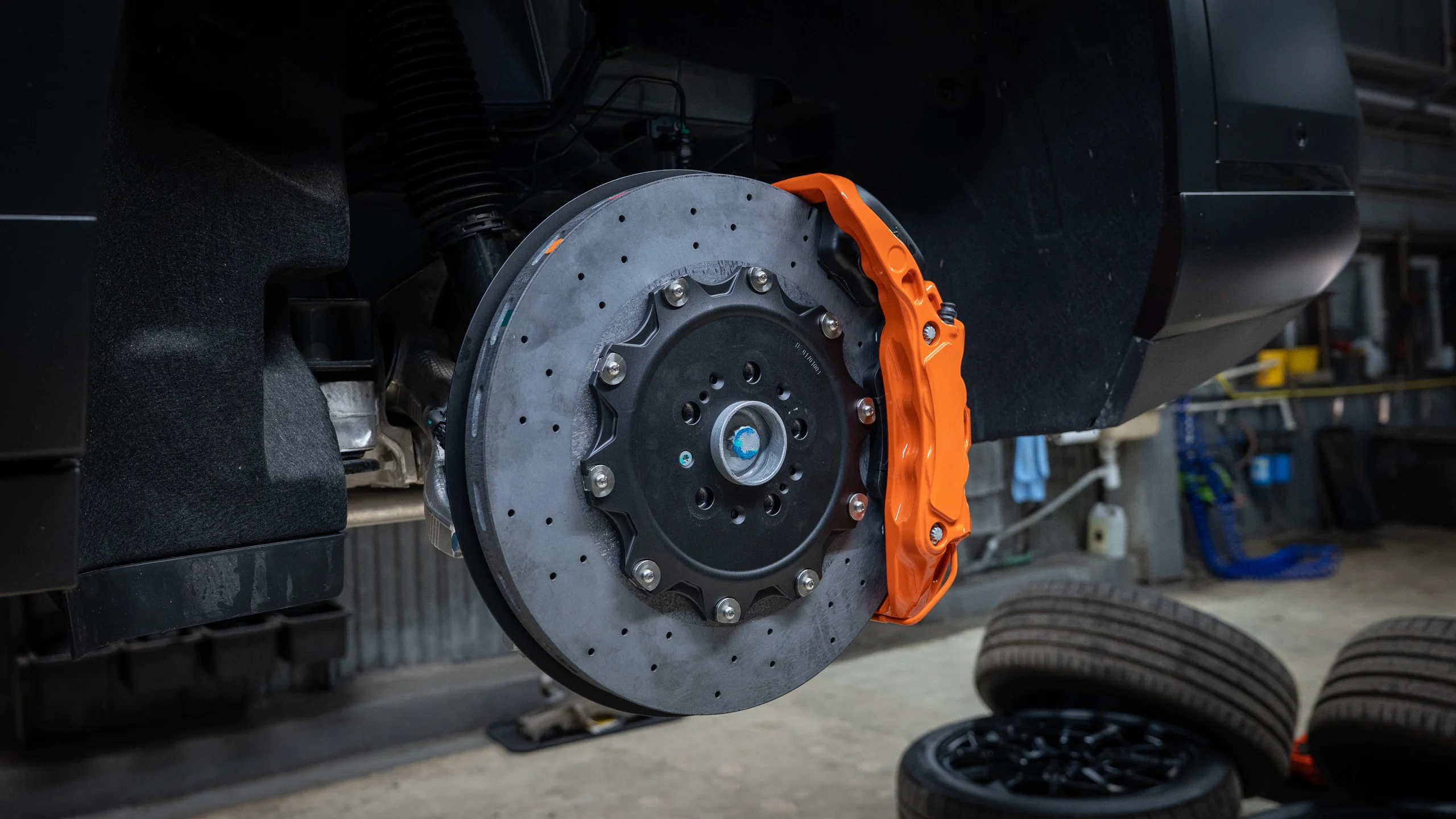 Carbon-ceramic brake system for Zeekr 9X 13 | Carbon-ceramic brake system for Zeekr 9X Carbon-ceramic brake system for Zeekr 9X Picture 13