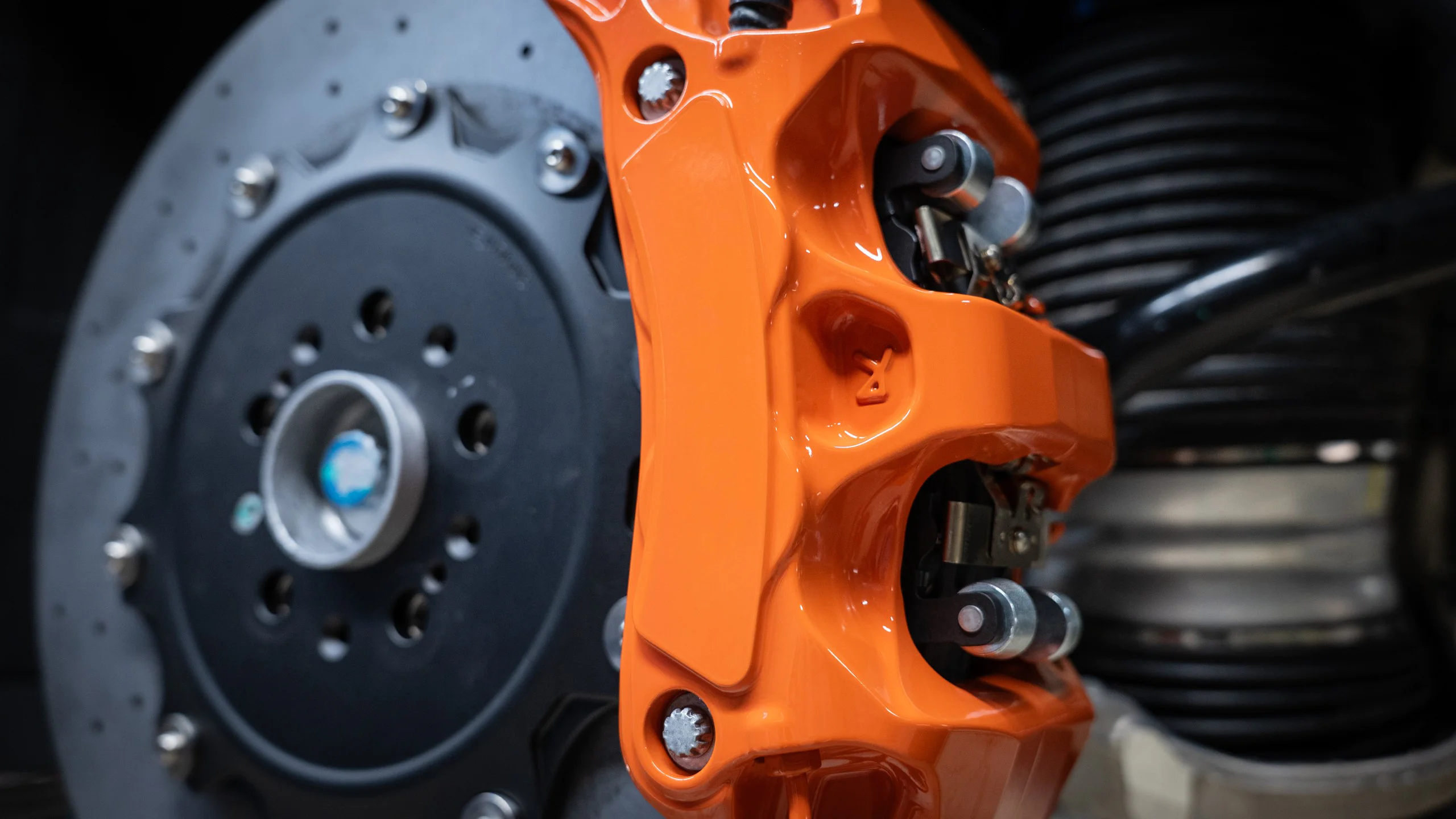 Carbon-ceramic brake system for Zeekr 9X 15 | Carbon-ceramic brake system for Zeekr 9X Carbon-ceramic brake system for Zeekr 9X Picture 15