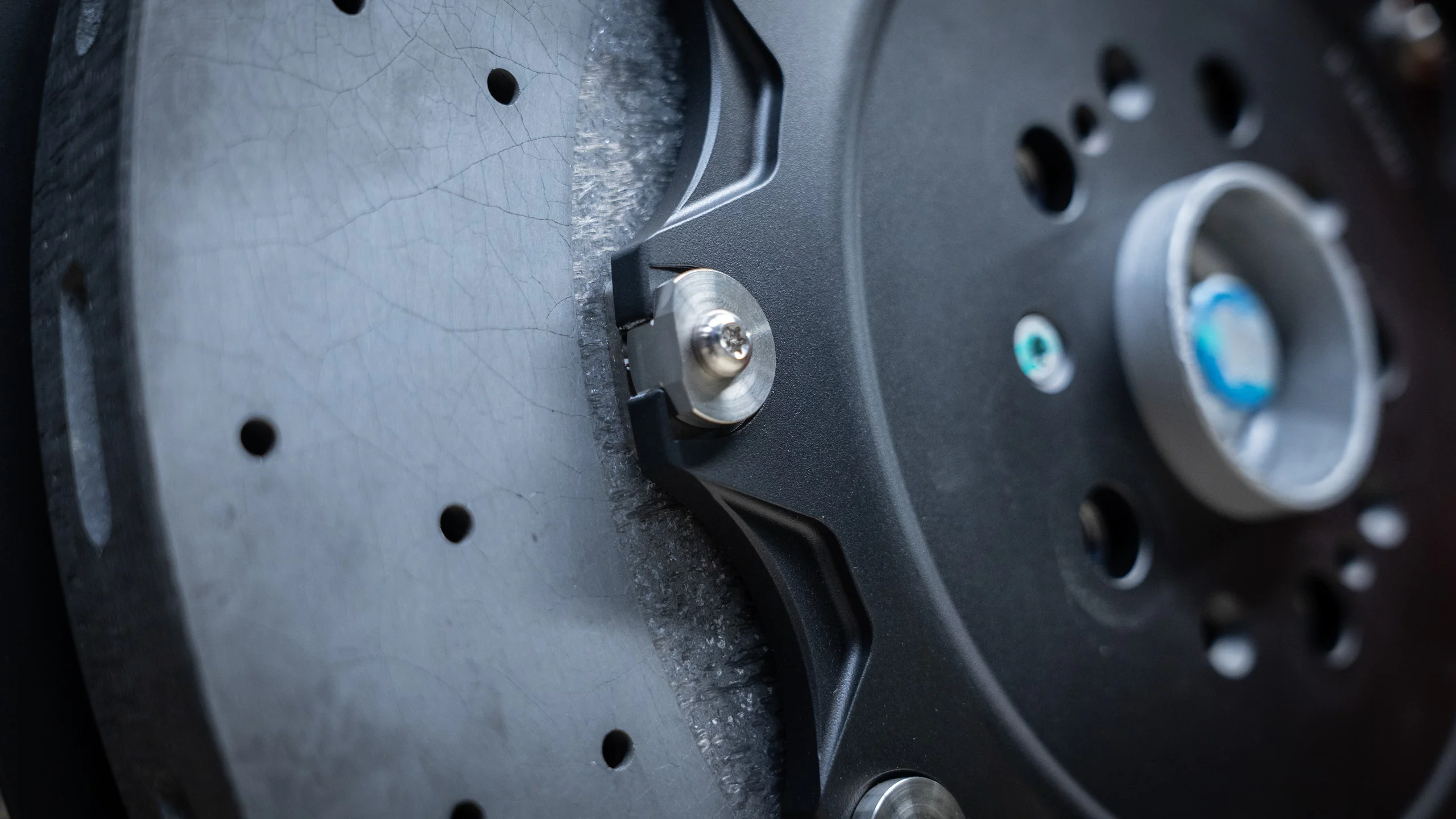 Carbon-ceramic brake system for Zeekr 9X 19 | Carbon-ceramic brake system for Zeekr 9X Carbon-ceramic brake system for Zeekr 9X Picture 19