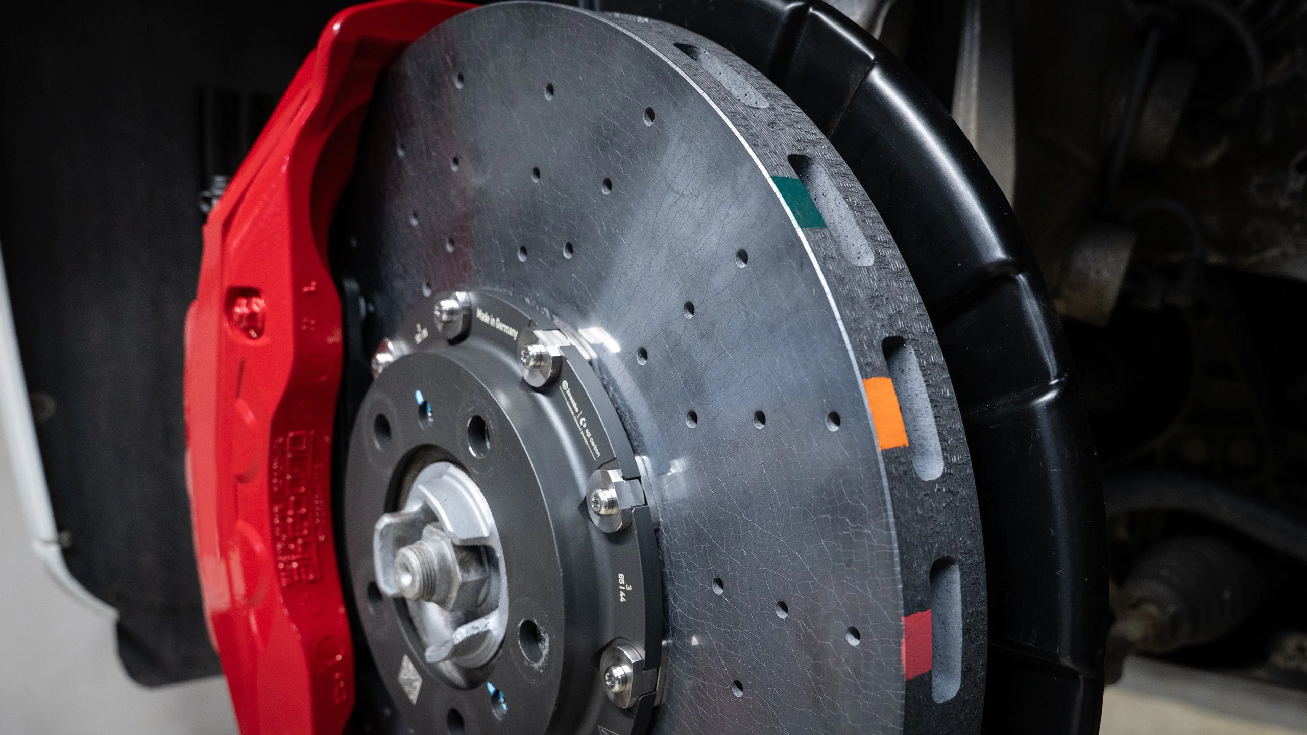 Carbon-ceramic brake system for Porsche Panamera Picture 15