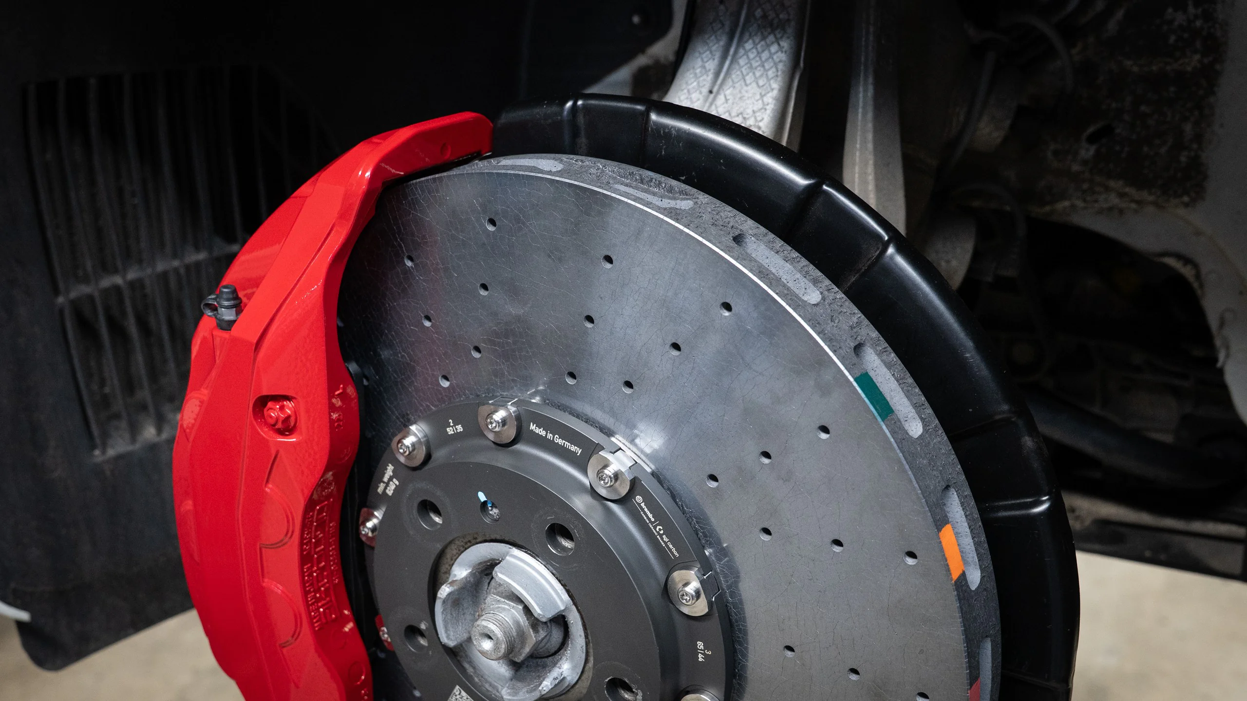 Carbon-ceramic brake system for Porsche Panamera Picture 16