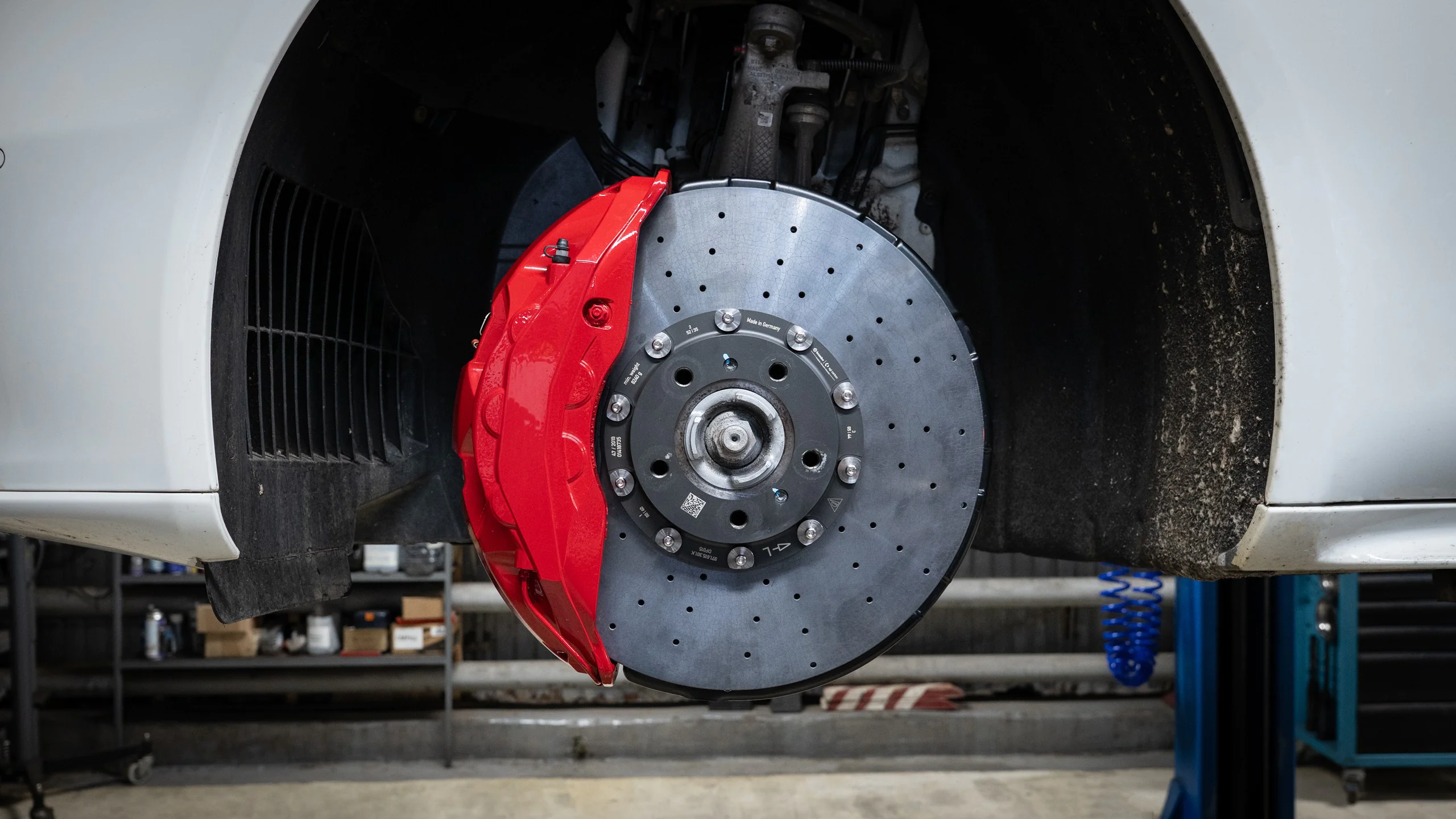 Carbon-ceramic brake system for Porsche Panamera Picture 19