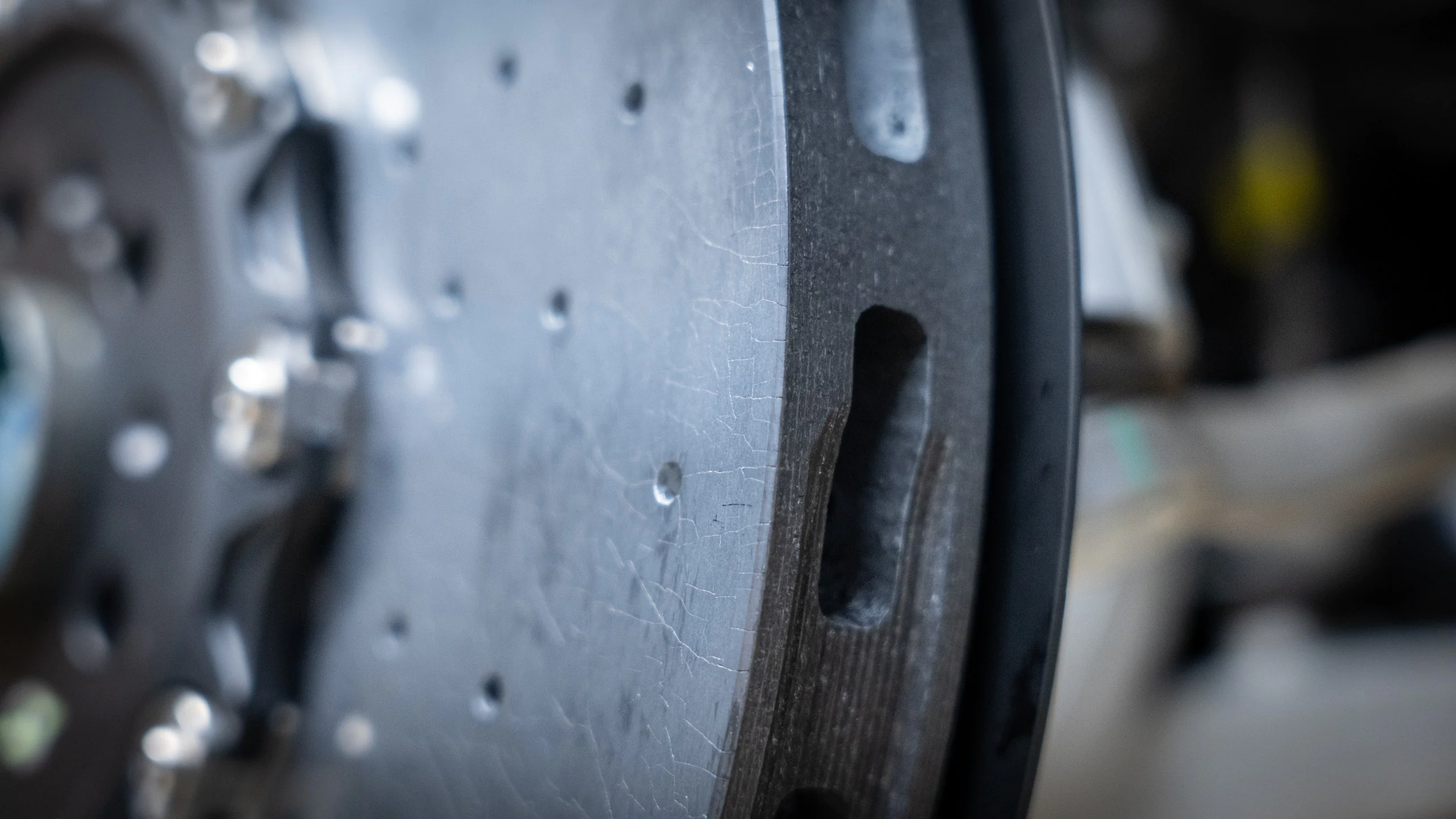 Carbon-ceramic brake system for Zeekr 8X Picture 6