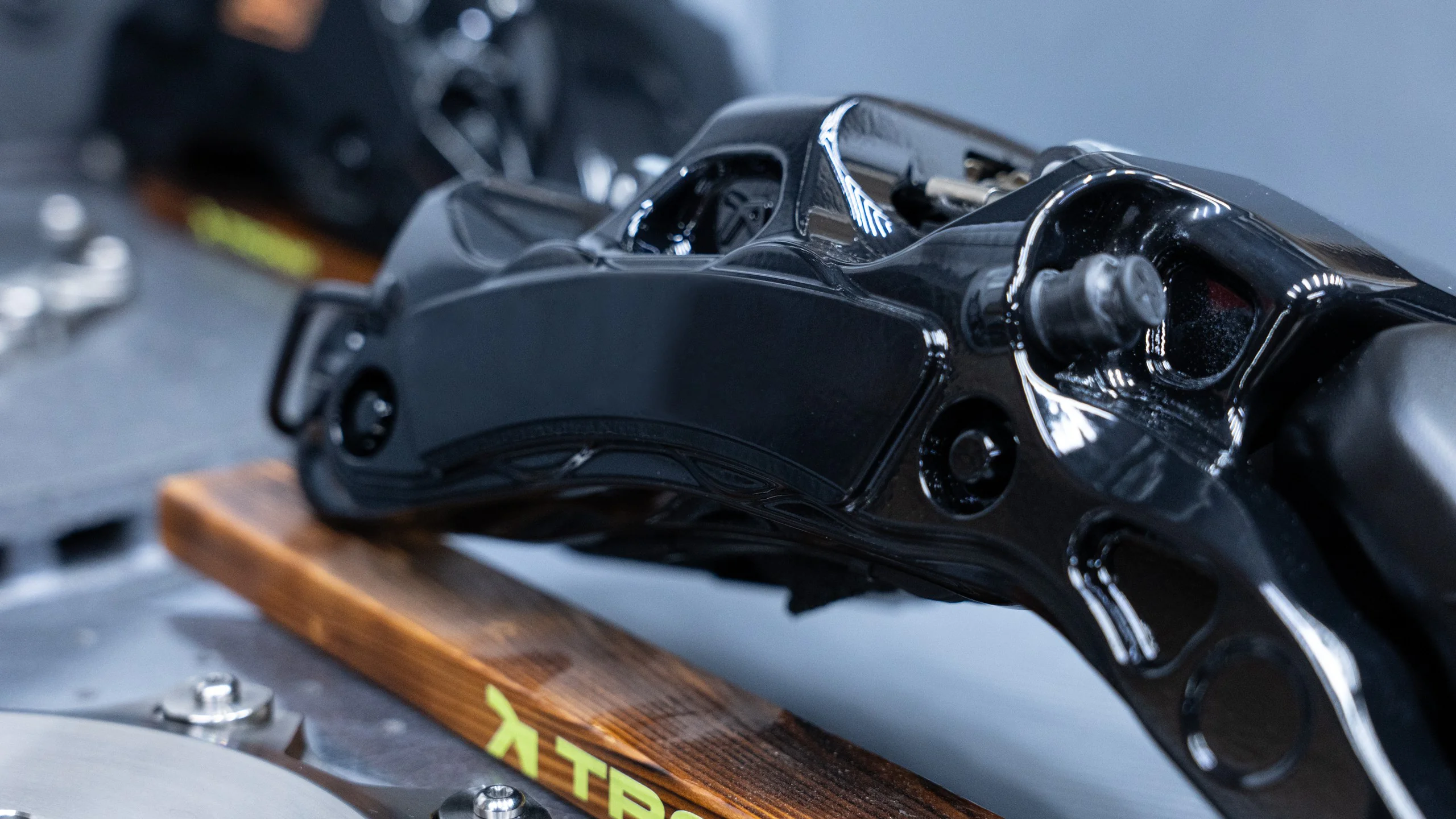 Carbon-ceramic brake system for Rolls-Royce Cullinan 13 | Carbon-ceramic brake system for Rolls-Royce Cullinan Carbon-ceramic brake system for Rolls-Royce Cullinan Picture 13