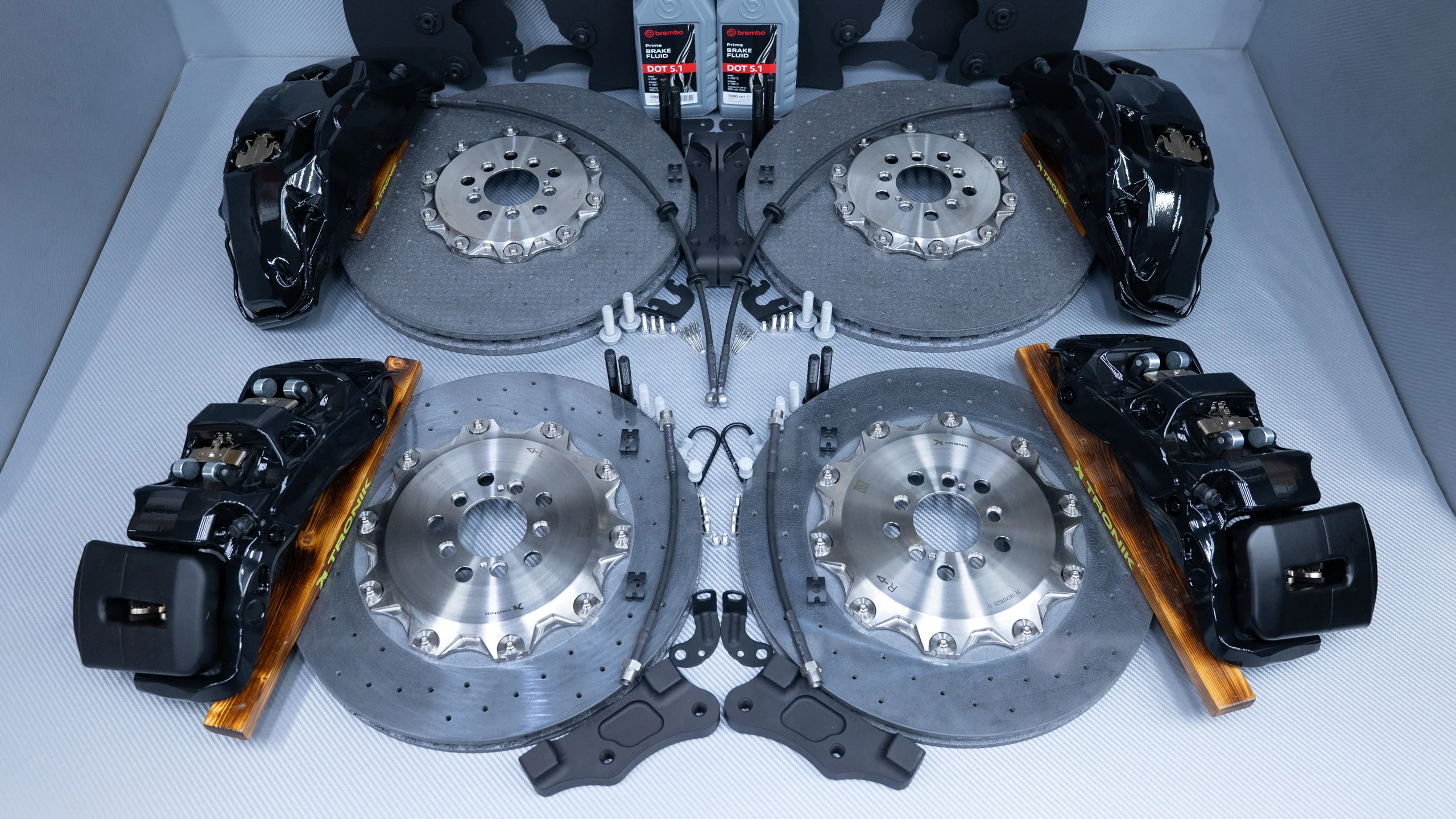 Carbon-ceramic brake system for Rolls-Royce Cullinan 15 | Carbon-ceramic brake system for Rolls-Royce Cullinan Carbon-ceramic brake system for Rolls-Royce Cullinan Picture 15