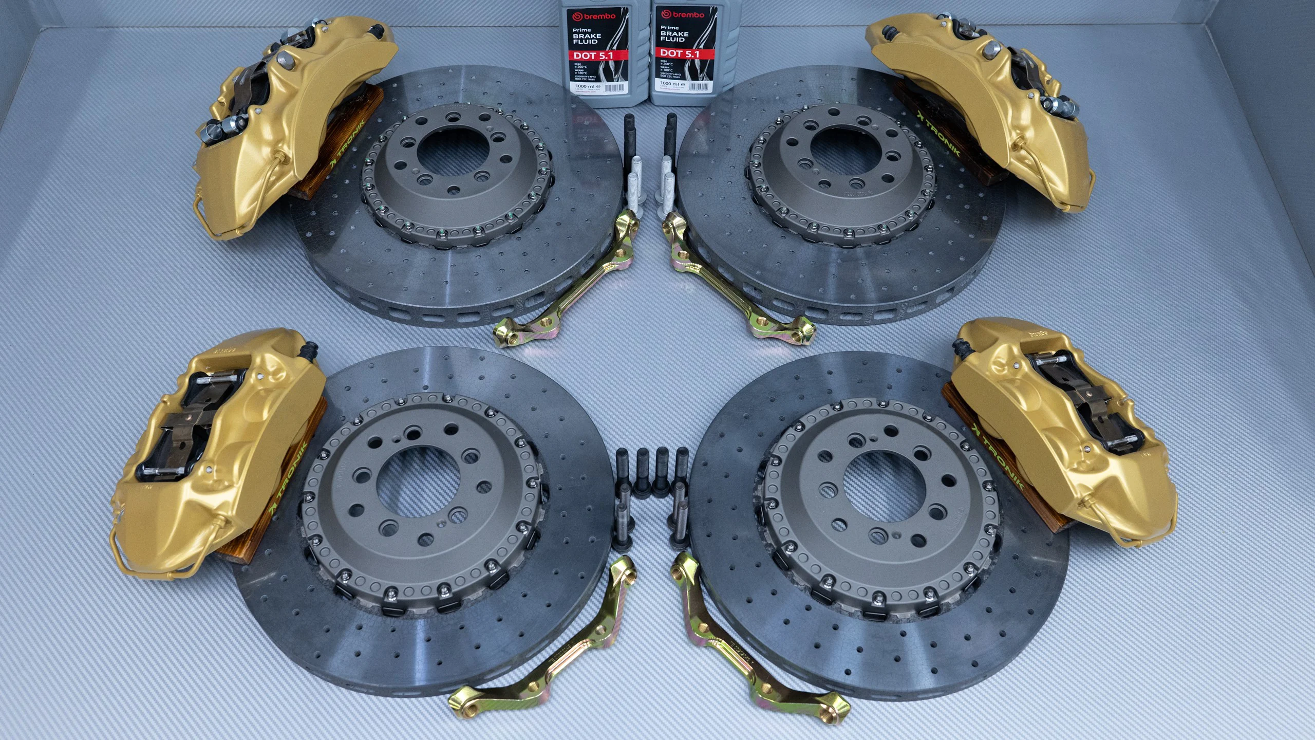 Carbon-ceramic brake system for BMW E31 Picture 17